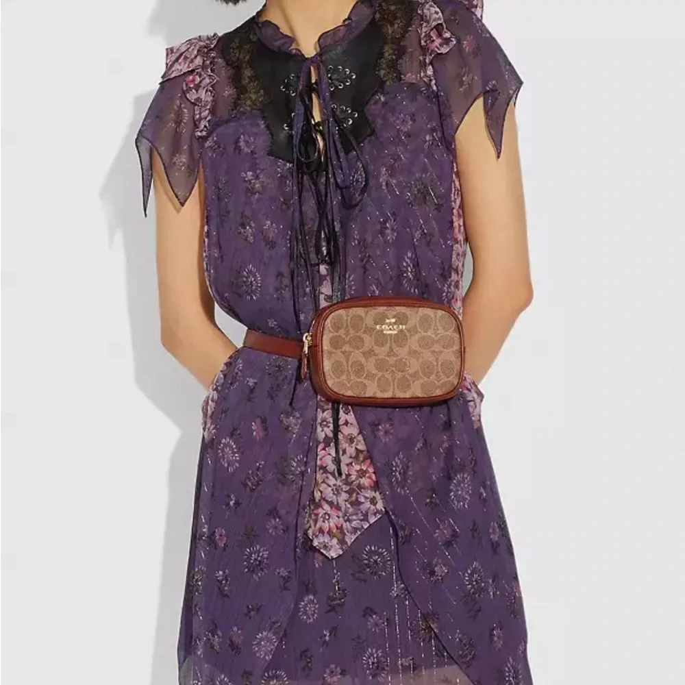 Coach Signature Canvas Shoulder Bag